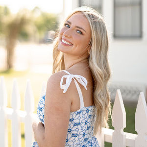 Meet your Posher, Caroline